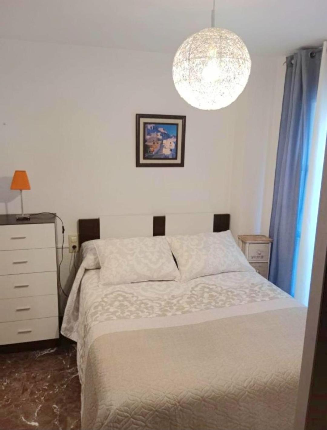 Apartamento Garcia Requena เฮน ภายนอก รูปภาพ