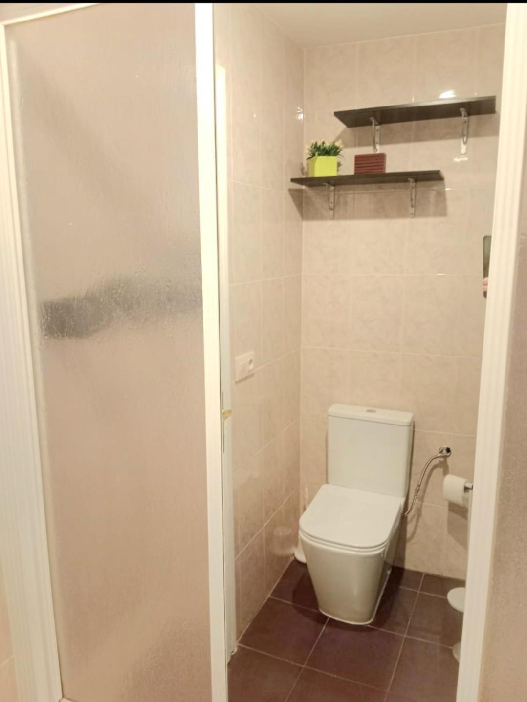 Apartamento Garcia Requena เฮน ภายนอก รูปภาพ