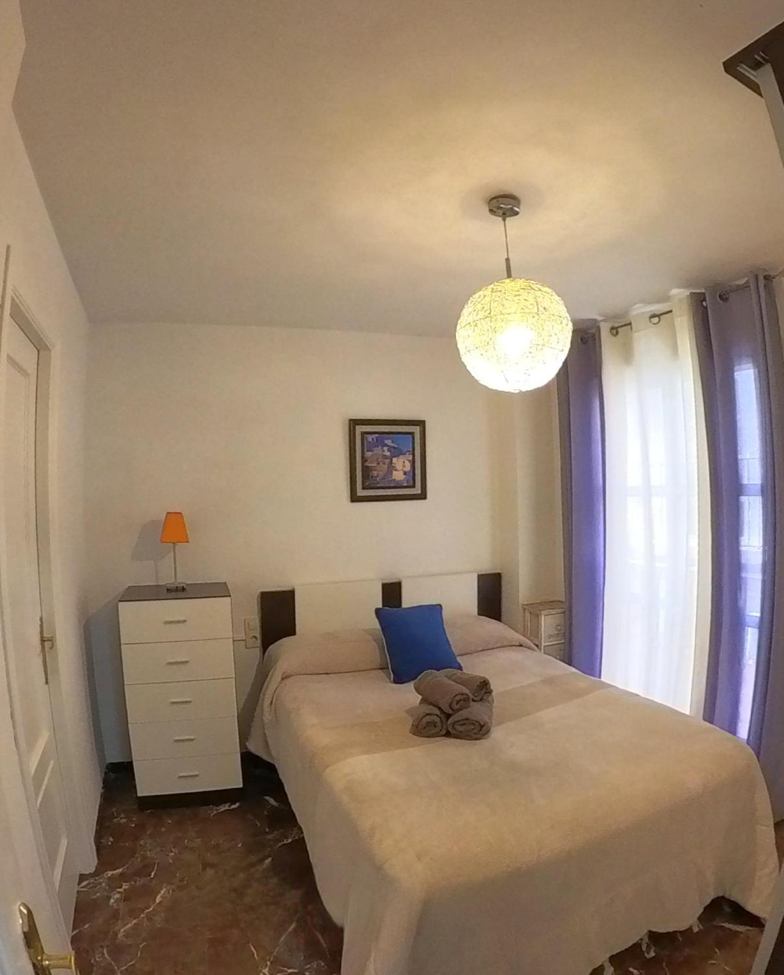 Apartamento Garcia Requena เฮน ภายนอก รูปภาพ